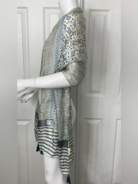 💯Silk Light Blue & Cream Patterned Women's Wrap Scarf
